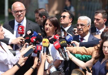 DEM Parti İmralı Heyeti Davutoğlu ile görüşecek, CHP randevusu ertelendi