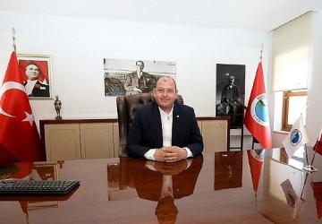 Menderes'te Çocuklara Bayram Kutlaması