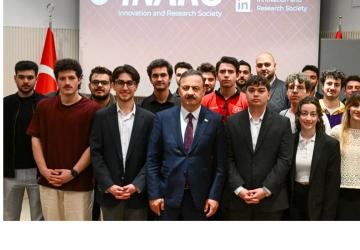 Anahtar Parti Genel Başkanı Yavuz Ağıralioğlu gençlerle bir araya geldi