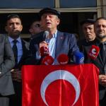 Özgür Özel Kömür Beldesi’nde vatandaşlara hitap etti: ‘Tütün üreticisi büyük çile çekiyor’