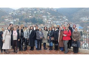 Osmangazili Kadınlar Kültür Turlarıyla Moral Depoluyor