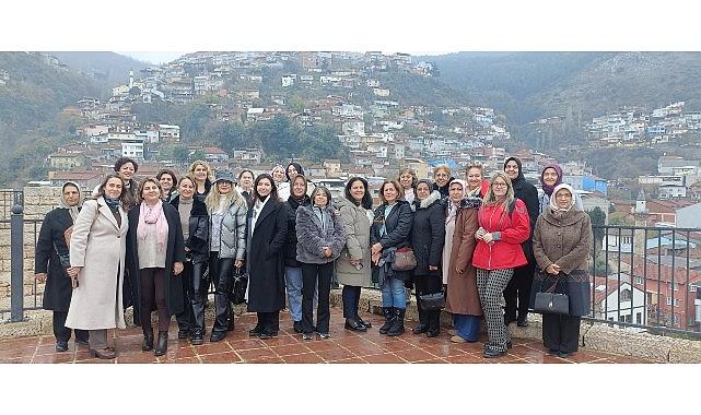 Osmangazili Kadınlar Kültür Turlarıyla Moral Depoluyor