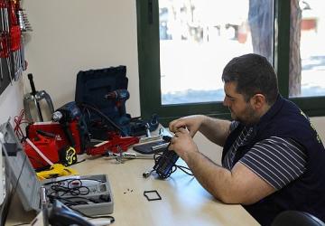 Buca'da engelsiz ulaşım hizmeti yenilendi