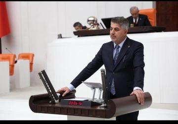 Gerger’de maaş çilesini Milletvekili İshak Şan çözdü