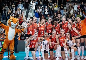 Eczacıbaşı Dynavit, Şampiyonlar Ligi'ne galibiyetle başladı