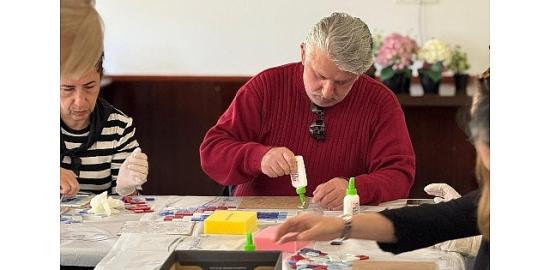 Bakırköy'de Atık Camlar Sanata Dönüştü
