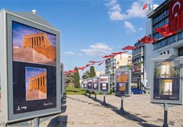 Gazeteci Korcan Karar'ın “Anıtkabir" sergisi İzmir'de açıldı