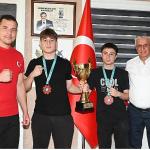 Başarılarını Başkan Topaloğlu ile paylaştılar