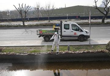 Keçiören'de Larva Mücadelesi ve Bordo Bulamacı Uygulamaları Aralıksız Devam Ediyor