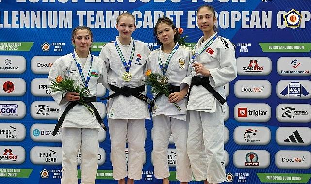 Büyükşehirli Havva Sena'dan Avrupa'da Bir Madalya Daha