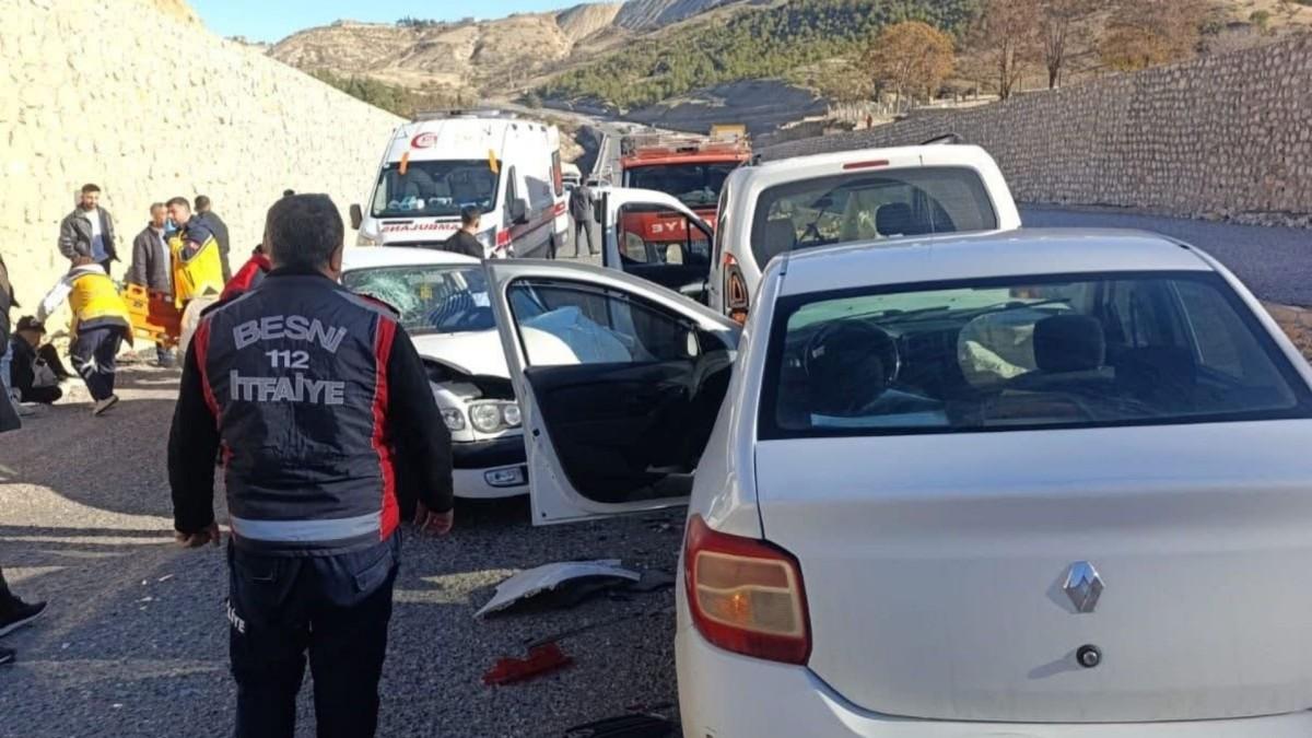 Besni Çevre Yolu’nda zincirleme kaza: 5 yaralı