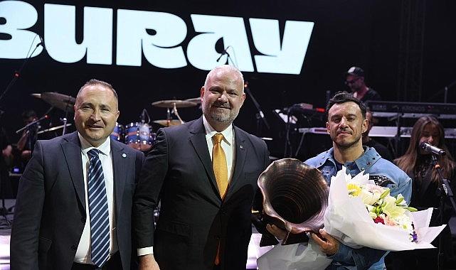 Üniversitelilerden Başkan Pehlivan'a sevgi seli