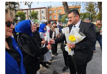 Gölcük'te 5 Aralık Dünya Kadın Hakları Günü Kutlandı