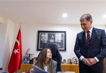 23 Nisan'da başkanlık koltuğu çocukların