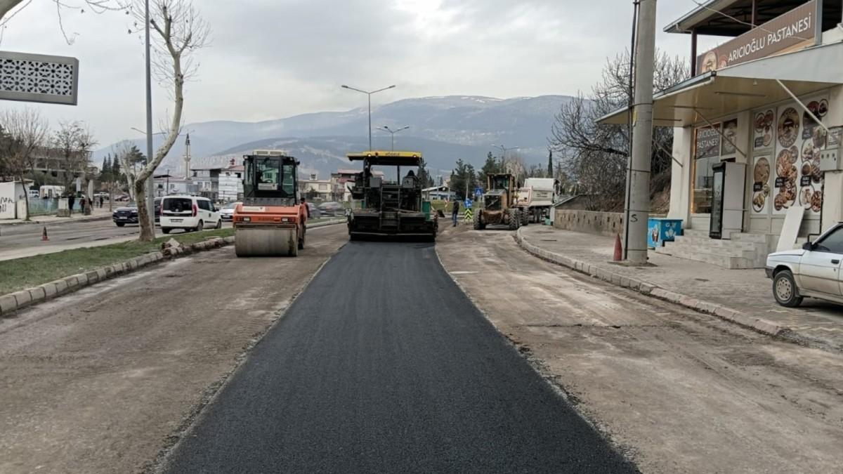Büyükşehir, Dulkadiroğlu’nda Asfalt Çalışmalarını Sürdürüyor
