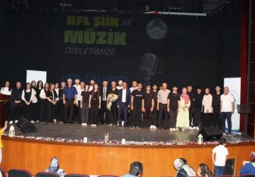 Kahta Borsa İstanbul Fen Lisesi’nden şiir ve müzik dinletisi