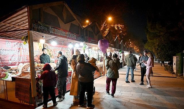 Kemer'de yılbaşı coşkusu musiki dinletisiyle başladı