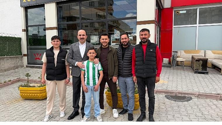 Başkan Altay ve Başkan Kavuş, Çeçenistan ve Ahmet Özcan Caddelerinde Esnafla Buluştu