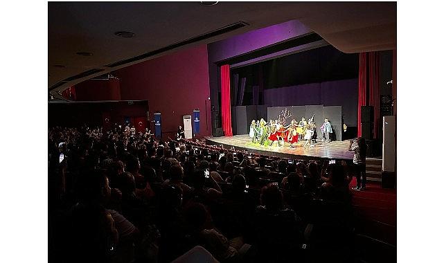 Başkan Çerçioğlu'nun Başlattığı Yaratıcı Drama Atölyesi'nin Minik Öğrencilerinden Muhteşem Gösteri