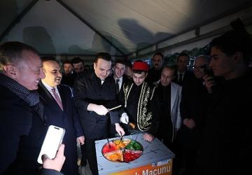 Bakan Kacır'dan Büyükşehir'e ziyaret