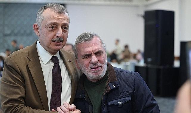 Başkan Büyükakın'ın, pazarcı esnafıyla yaptığı iftara yoğun katılım