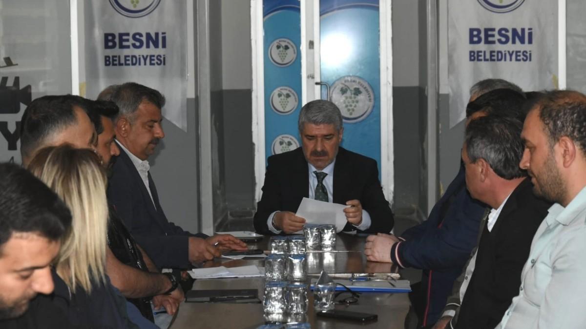 Besni Belediyesi’nde haftalık değerlendirme toplantısı yapıldı
