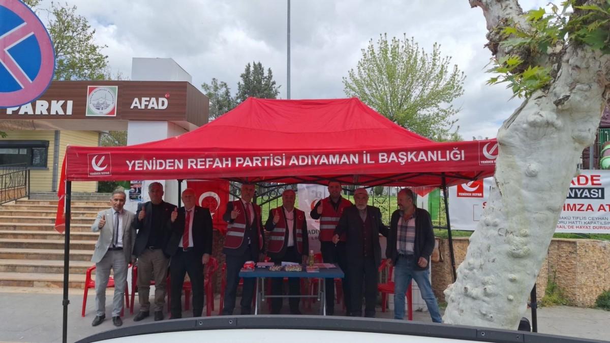 Yeniden Refah Partisi Adıyaman İl Başkanlığı tarafından imza kampanyası gerçekleştirildi - Videolu Haber