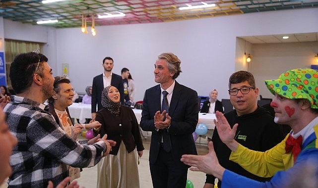 Bayrampaşa'da engel tanımayan doğum günü sevinci