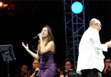 Edip Akbayram ve Volkan Konak şarkılarla anıldı