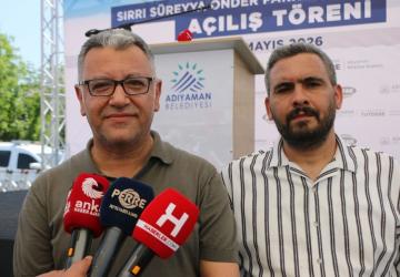 Dr. Erdoğan Altunbaş: ‘Sırrı Süreyya Önder Okuma Salonu’na 10 koli kitap hediye ettik’ - Videolu Haber
