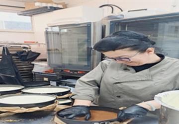 Meslek Fabrikası ile altın bileziği taktı, Hollanda'da pastacı oldu