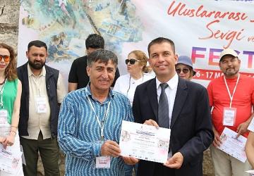 Seferihisar, sanatın evrensel diliyle iki gün boyunca renkli ve anlamlı bir buluşmaya ev sahipliği yaptı.