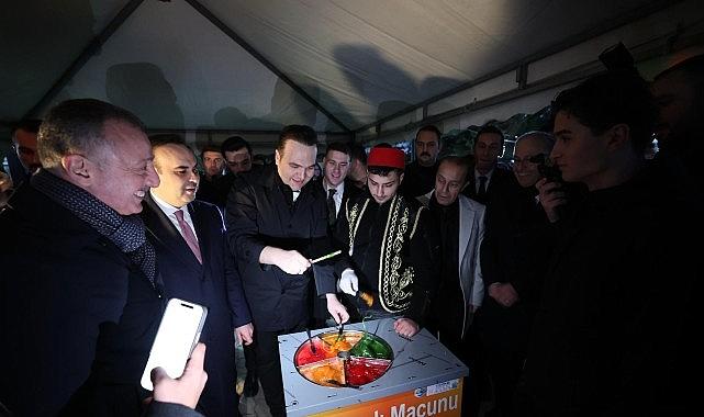 Bakan Kacır'dan Büyükşehir'e ziyaret