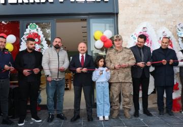 Adıyaman’da rezerv alanında Terra Pizza hizmete açıldı