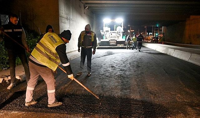 Bornova'da yağmur bitti, asfalt serimi başladı