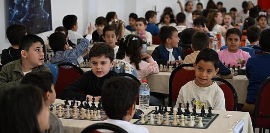 Minik Satranççılar Şah Mat Yolculuğunda Buluştu