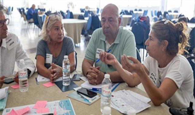 İzmir'de Yurttaş Meclisi dönemi başladı