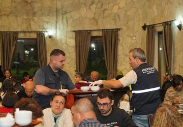 Ayvalık Belediyesi, 3 Aralık Dünya Engelliler Günü'nde Özel Bireylerle Bir Araya Geldi