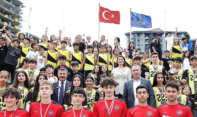 Küçükçekmece'de 19 Mayıs Gençlik Koşusu düzenlendi