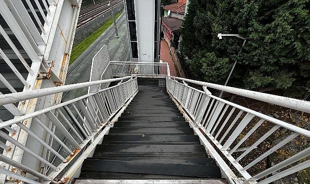 Üst geçitler Büyükşehir'le uzun ömürlü ve güvenli