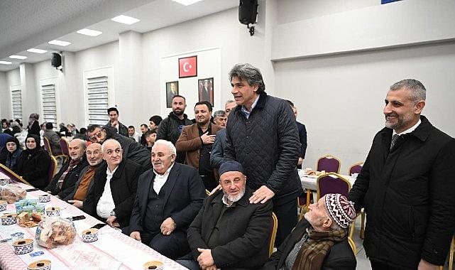 Başkan Kocaman Kartepe'de İftar Sofralarını Ziyaret Etti