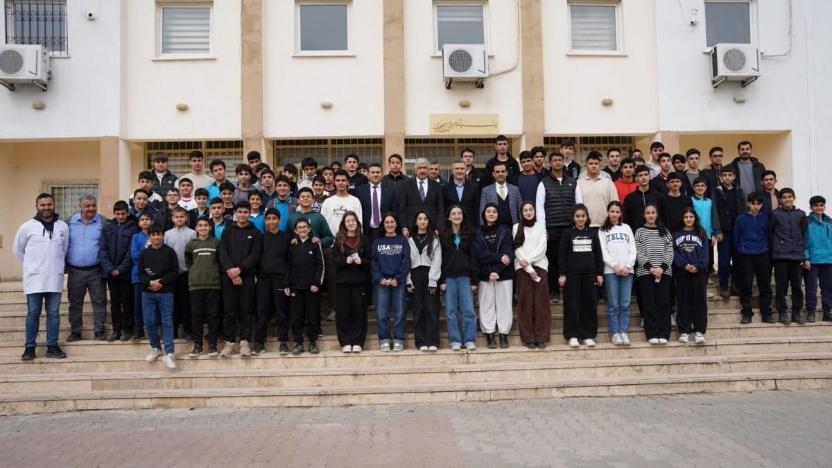 Kahta Belediyesi’nden YKS ve LGS öğrencilerine dijital eğitim desteği