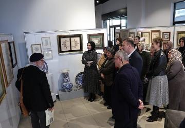 Kartepe'de Ebru Sanatı Üzerine Söyleşi