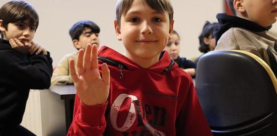 Maltepe Belediyesi'nden Çocuklara Planetaryum Deneyimi