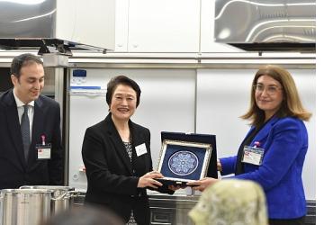 Türk mutfağı Japonya'da Women Üniversitesi müfredatına girmesi için büyük bir adım atıldı