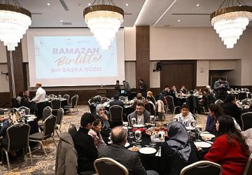 Kartepe'de Ramazan'ın İlk İftarında Şehit Aileleri ve Gazilerle Anlamlı Buluşma