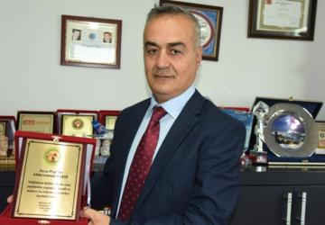 Prof. Dr. Bakır imza etkinliğinde bugün okurlarıyla buluşuyor