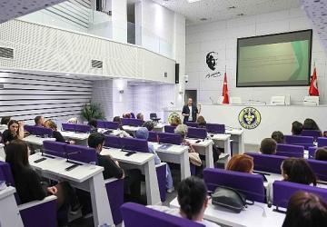 Buca Belediyesi'nden anlamlı adım: Çalışanlarına otizm farkındalık eğitimi verdi