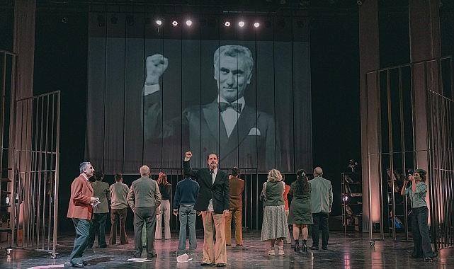 35 Yılda Bir İlçe Tiyatrosundan Ulusal Sanat Ekolüne