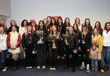 Kadın Sürücüler İstanbul Park'ta Buluştu